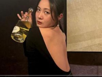 박나래 드레스 핏에 팬들 홀리다