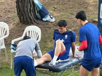 파주NFC 잔디 최상 홍명보 감독 축구대표팀 첫 훈련